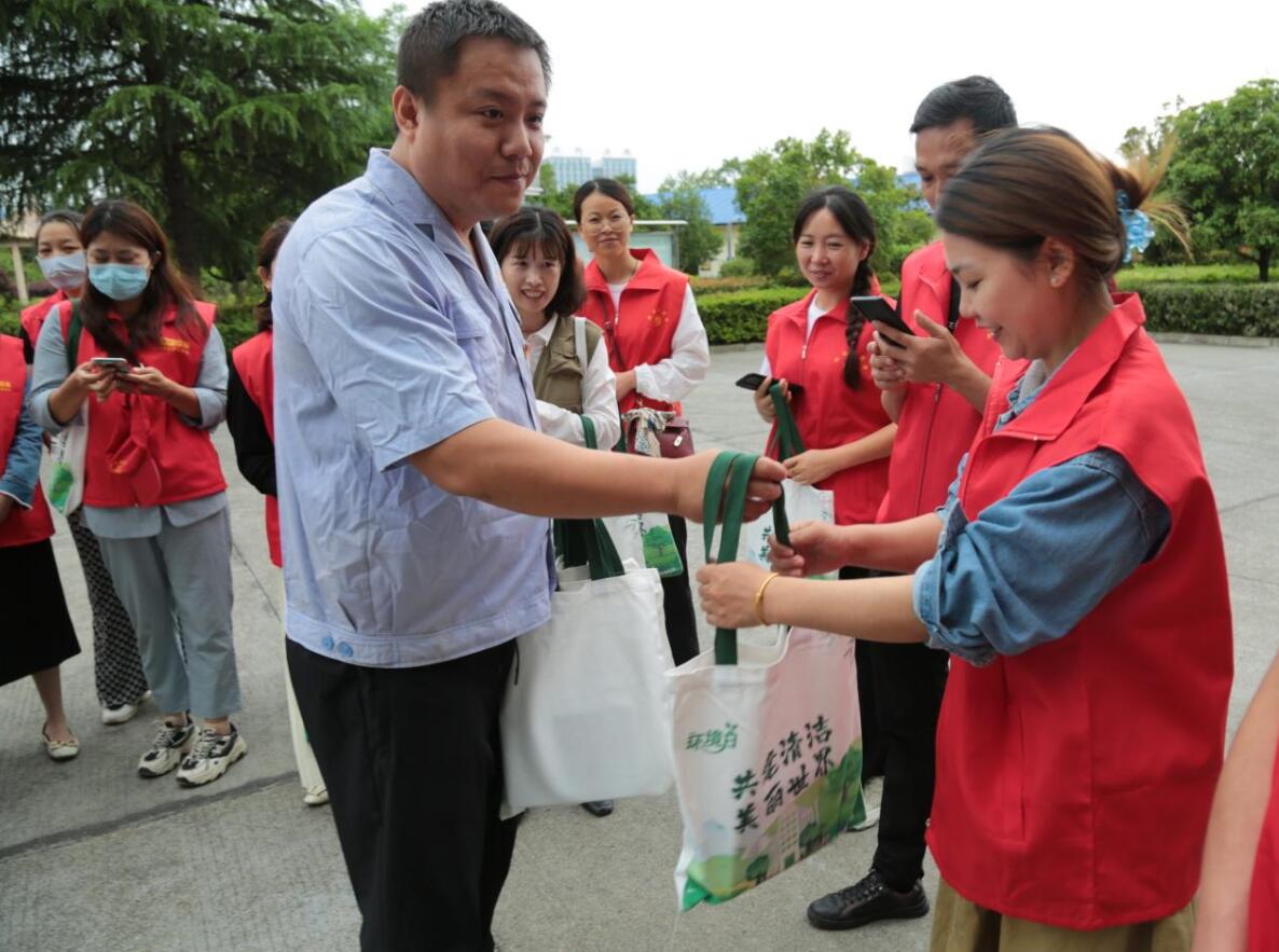 1686042481637300.jpg 1686042481637300.jpg